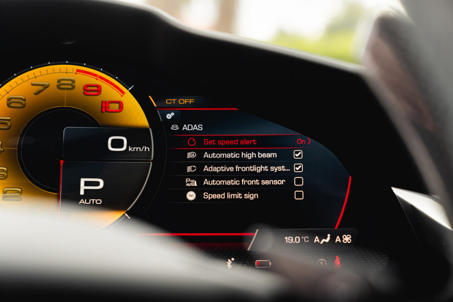 Ferrari SF90 Stradale 4.0 V8 | Assetto Fiorano | Daytona Racing seats |