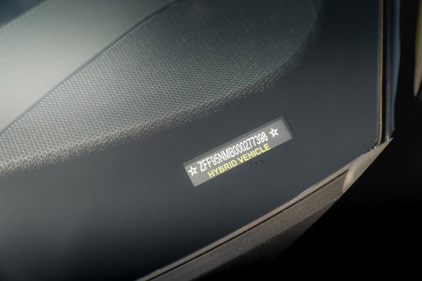 Ferrari SF90 Stradale 4.0 V8 | Assetto Fiorano | Daytona Racing seats |