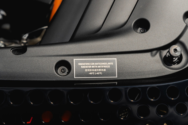 Ferrari SF90 Stradale 4.0 V8 | Assetto Fiorano | Daytona Racing seats |