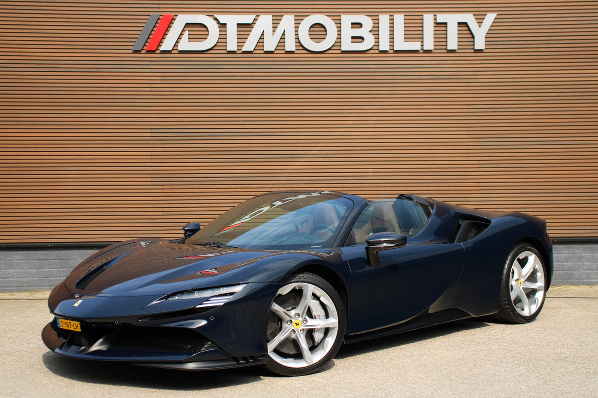 Ferrari SF90 Spider 4.0 V8 | Blu Pozzi | Daytona Seats Cioccolato |