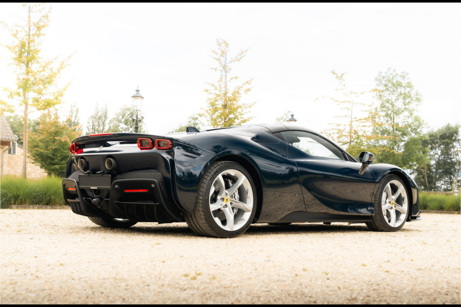 Ferrari SF90 Spider 4.0 V8 | Blu Pozzi | Daytona Seats Cioccolato |