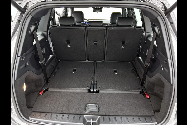 Mercedes-Benz EQB 250+ Business Solution 7p. 71 kWh | Parkeerpakket met achteruitrijcamera | EASY PACK achterklep | Sfeerverlichting | Verwarmde stoelen vooraan | Extra USB-poorten | Zitcomfortpakket | Licht- en zicht pakket |