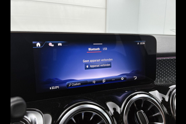 Mercedes-Benz EQB 250+ Business Solution 7p. 71 kWh | Parkeerpakket met achteruitrijcamera | EASY PACK achterklep | Sfeerverlichting | Verwarmde stoelen vooraan | Extra USB-poorten | Zitcomfortpakket | Licht- en zicht pakket |