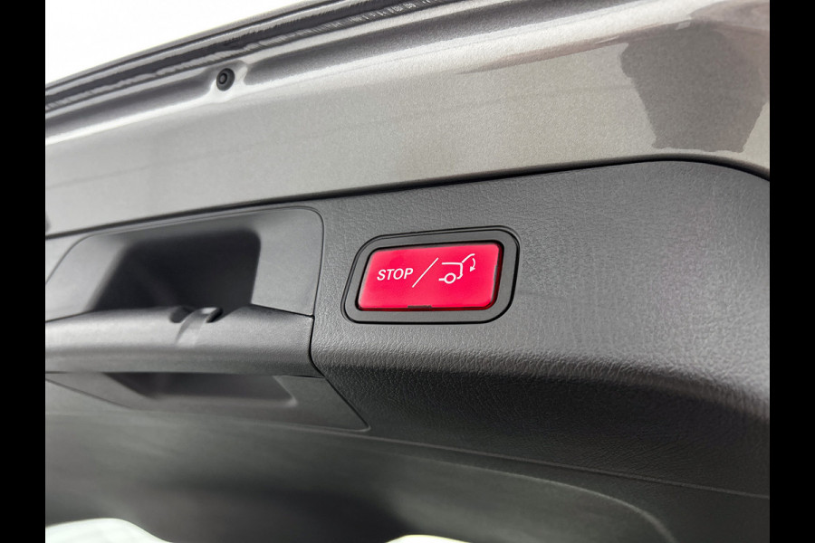 Mercedes-Benz EQB 250+ Business Solution 7p. 71 kWh | Parkeerpakket met achteruitrijcamera | EASY PACK achterklep | Sfeerverlichting | Verwarmde stoelen vooraan | Extra USB-poorten | Zitcomfortpakket | Licht- en zicht pakket |