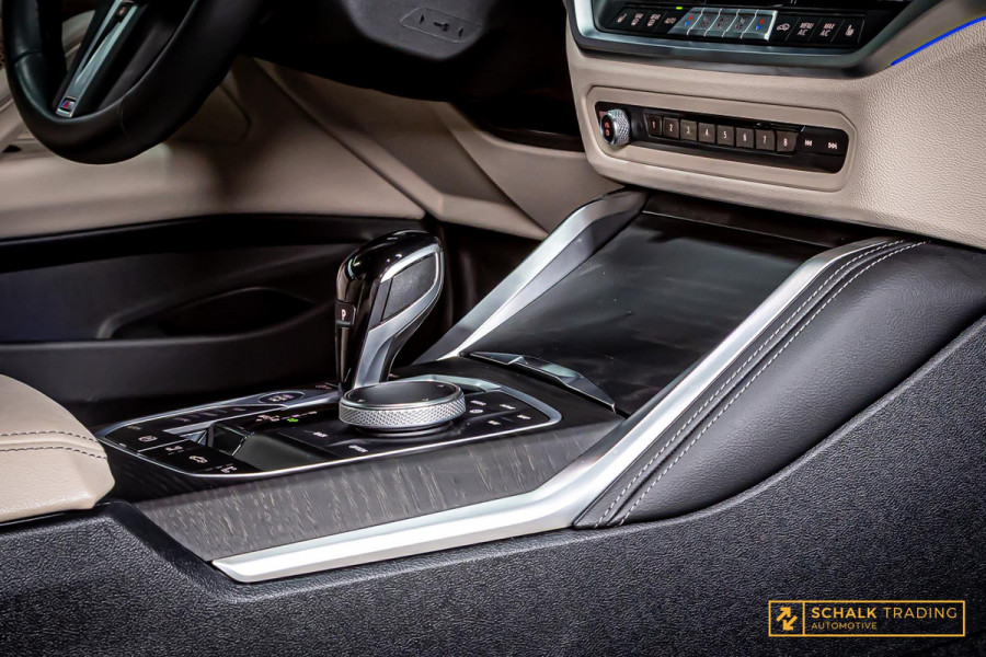 BMW 4 Serie Cabrio 420i High Executive|M-sport|E-stoel|Cam