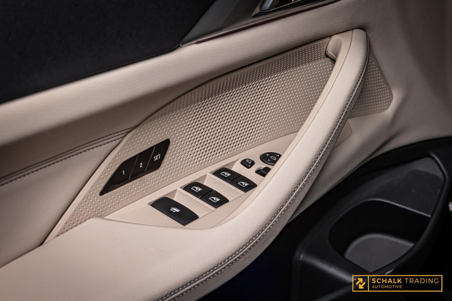 BMW 4 Serie Cabrio 420i High Executive|M-sport|E-stoel|Cam
