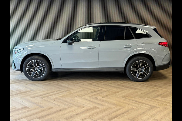 Mercedes-Benz GLC 400e 4MATIC AMG Line AUT. PANORAMADAK SFEERVERLICHTING MEMORY STOELVERWARMING CRUISE PDC KEYLESS-GO