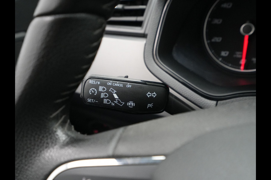 Seat Ibiza 1.0 TSI 95pk Style Business Intense Clima Navigatie Privacyglas Carplay Camera 17" velgen 321
