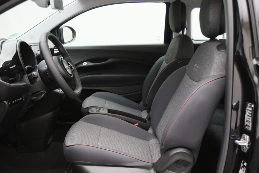 Fiat 500 Icon 42 kWh Virtual Cockpit, Apple Carplay, Cruise, Lane Assist, DAB, 16"