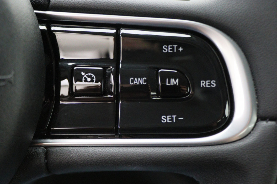 Fiat 500 Icon 42 kWh Virtual Cockpit, Apple Carplay, Cruise, Lane Assist, DAB, 16"