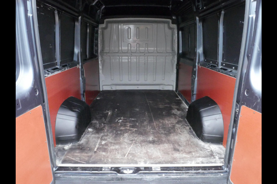 Peugeot Boxer 2.2 BlueHDi 120PK, L2H2, Airco