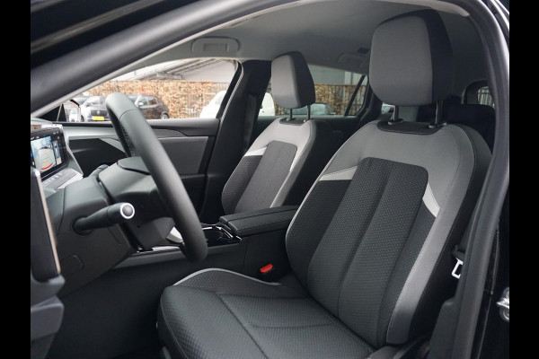Opel Astra Sports Tourer 1.2 Turbo Business Edition Opel Astra Sports Tourer 1.2 Turbo Business Edition