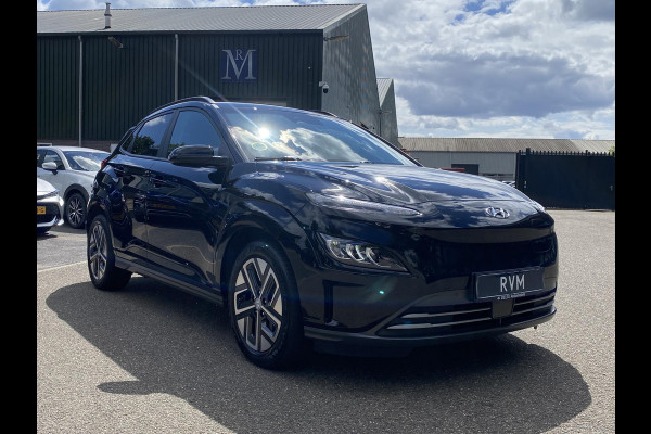 Hyundai Kona EV Fashion 64 kWh VAN: 29.900,- VOOR: 26.440,- UW HERFSTVOORDEEL: 3.460,- VOLLEDIGE FABR. GARANTIE t/m 03-2028 | KEYLESS ENTRY | CAMERA | STOELVERWARMING | WARMTEPOMP | 3 fase LADEN