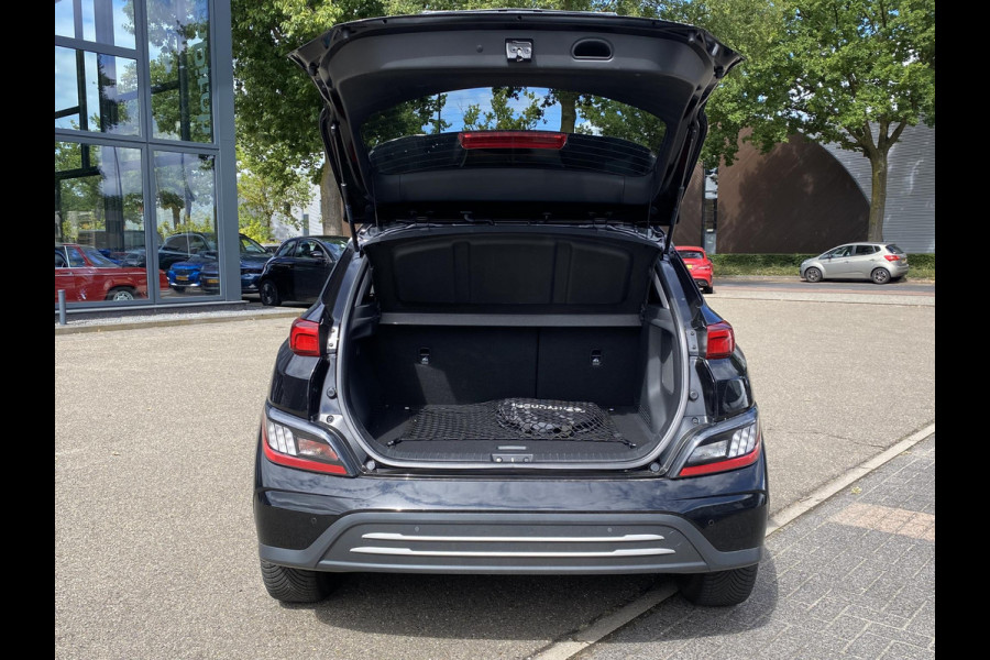 Hyundai Kona EV Fashion 64 kWh VAN: 29.900,- VOOR: 26.440,- UW HERFSTVOORDEEL: 3.460,- VOLLEDIGE FABR. GARANTIE t/m 03-2028 | KEYLESS ENTRY | CAMERA | STOELVERWARMING | WARMTEPOMP | 3 fase LADEN