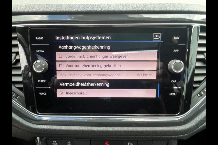 Volkswagen T-Roc 1.5 TSI R-line | panoramadak | camera | lmv 19"