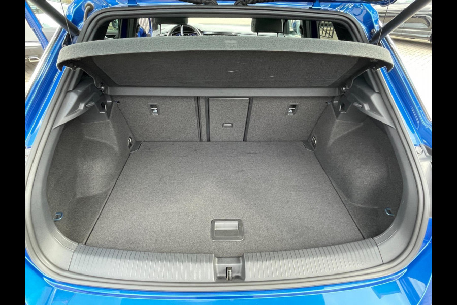 Volkswagen T-Roc 1.5 TSI R-line | panoramadak | camera | lmv 19"