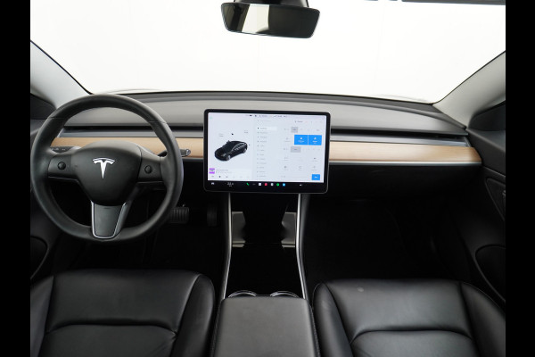 Tesla Model 3 Long Range AWD 75kWh 463PK SOH 99% 19"Lmv FSD-3 Computer Premium Audio AutoPilot Panoramadak Camera's Leer Adaptive-Cruise-Contr 4WD Stoel en achterbank verwarming Elektr.Stoelen+Memory+Easy-Entry WiFi Origineel Nederlandse Auto Garantie op Accu/Motor tot 22-04-2028/192.000km