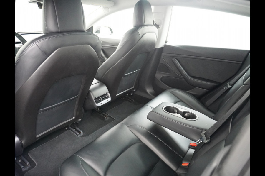 Tesla Model 3 Long Range AWD 75kWh 463PK SOH 99% 19"Lmv FSD-3 Computer Premium Audio AutoPilot Panoramadak Camera's Leer Adaptive-Cruise-Contr 4WD Stoel en achterbank verwarming Elektr.Stoelen+Memory+Easy-Entry WiFi Origineel Nederlandse Auto Garantie op Accu/Motor tot 22-04-2028/192.000km
