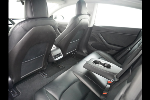 Tesla Model 3 Long Range AWD 75kWh 463PK SOH 99% 19"Lmv FSD-3 Computer Premium Audio AutoPilot Panoramadak Camera's Leer Adaptive-Cruise-Contr 4WD Stoel en achterbank verwarming Elektr.Stoelen+Memory+Easy-Entry WiFi Origineel Nederlandse Auto Garantie op Accu/Motor tot 22-04-2028/192.000km