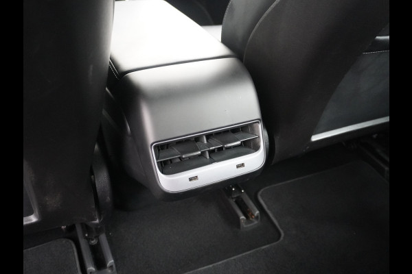 Tesla Model 3 Long Range AWD 75kWh 463PK SOH 99% 19"Lmv FSD-3 Computer Premium Audio AutoPilot Panoramadak Camera's Leer Adaptive-Cruise-Contr 4WD Stoel en achterbank verwarming Elektr.Stoelen+Memory+Easy-Entry WiFi Origineel Nederlandse Auto Garantie op Accu/Motor tot 22-04-2028/192.000km