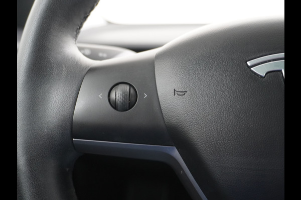 Tesla Model 3 Long Range AWD 75kWh 463PK SOH 99% 19"Lmv FSD-3 Computer Premium Audio AutoPilot Panoramadak Camera's Leer Adaptive-Cruise-Contr 4WD Stoel en achterbank verwarming Elektr.Stoelen+Memory+Easy-Entry WiFi Origineel Nederlandse Auto Garantie op Accu/Motor tot 22-04-2028/192.000km