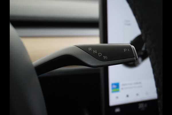 Tesla Model 3 Long Range AWD 75kWh 463PK SOH 99% 19"Lmv FSD-3 Computer Premium Audio AutoPilot Panoramadak Camera's Leer Adaptive-Cruise-Contr 4WD Stoel en achterbank verwarming Elektr.Stoelen+Memory+Easy-Entry WiFi Origineel Nederlandse Auto Garantie op Accu/Motor tot 22-04-2028/192.000km