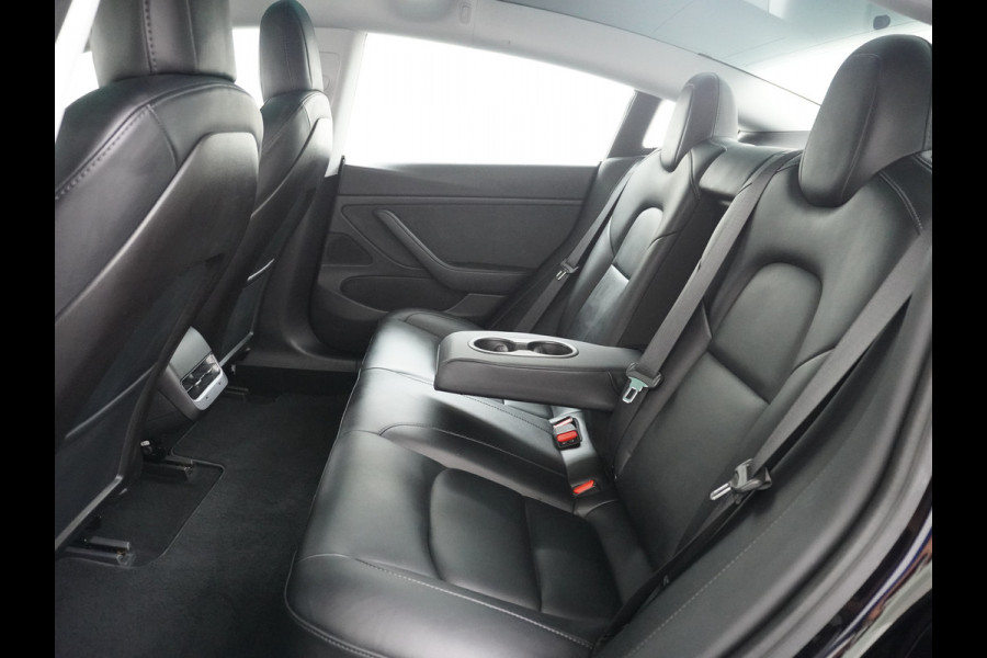 Tesla Model 3 Long Range AWD 75kWh 463PK SOH 99% 19"Lmv FSD-3 Computer Premium Audio AutoPilot Panoramadak Camera's Leer Adaptive-Cruise-Contr 4WD Stoel en achterbank verwarming Elektr.Stoelen+Memory+Easy-Entry WiFi Origineel Nederlandse Auto Garantie op Accu/Motor tot 22-04-2028/192.000km