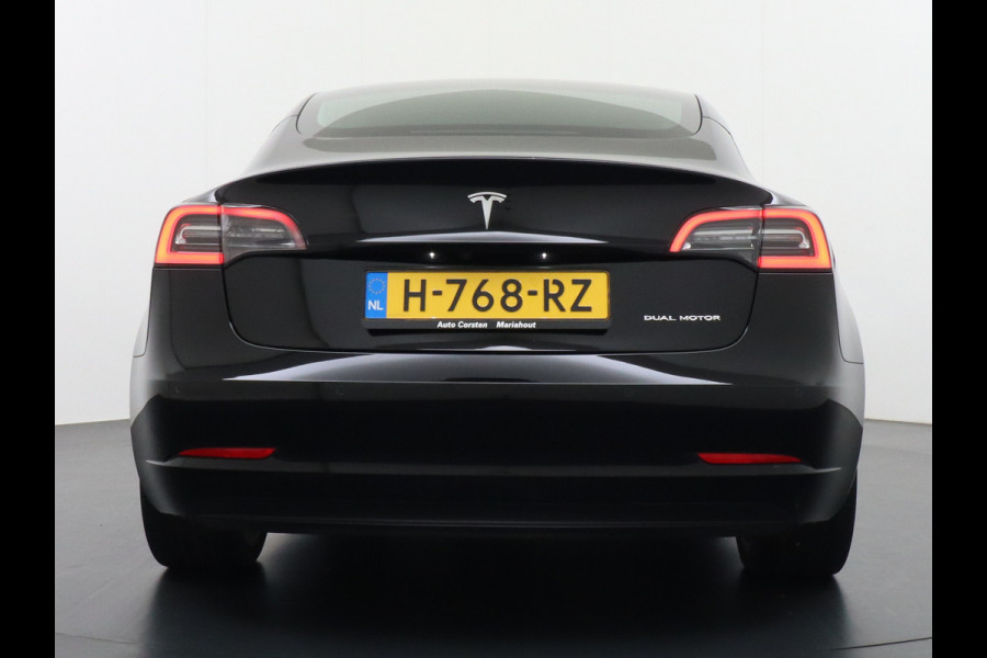 Tesla Model 3 Long Range AWD 75kWh 463PK SOH 99% 19"Lmv FSD-3 Computer Premium Audio AutoPilot Panoramadak Camera's Leer Adaptive-Cruise-Contr 4WD Stoel en achterbank verwarming Elektr.Stoelen+Memory+Easy-Entry WiFi Origineel Nederlandse Auto Garantie op Accu/Motor tot 22-04-2028/192.000km