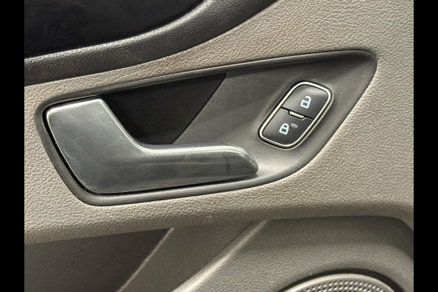 Ford Transit Custom 320 2.0 TDCI L2H1 Sport Automaat Airco ACC Bluetooth Navi Trekhaak Imperiaal