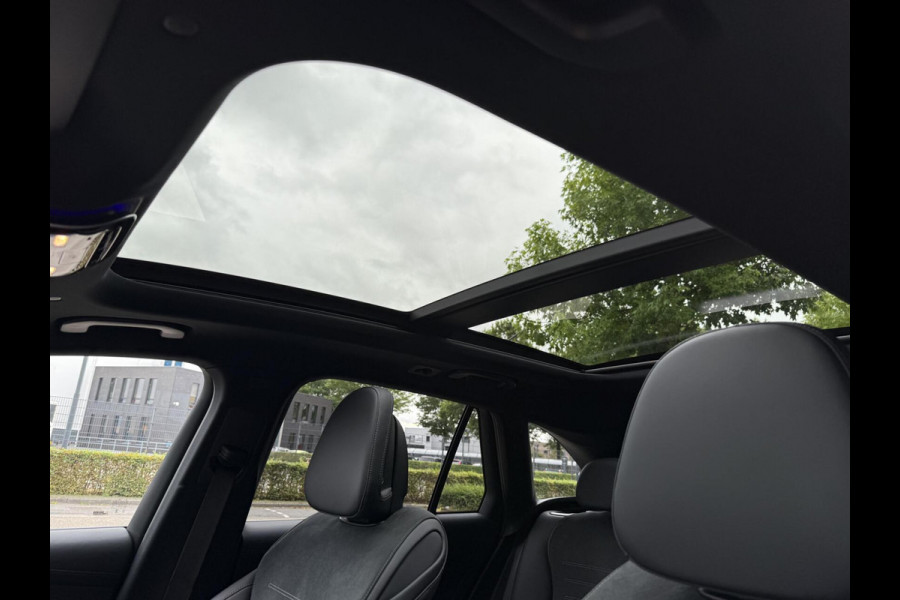 Mercedes-Benz GLC 400e 4MATIC AMG ACHTERAS BESTURING / LUCHTVERING/ PANO/HEAD-UP