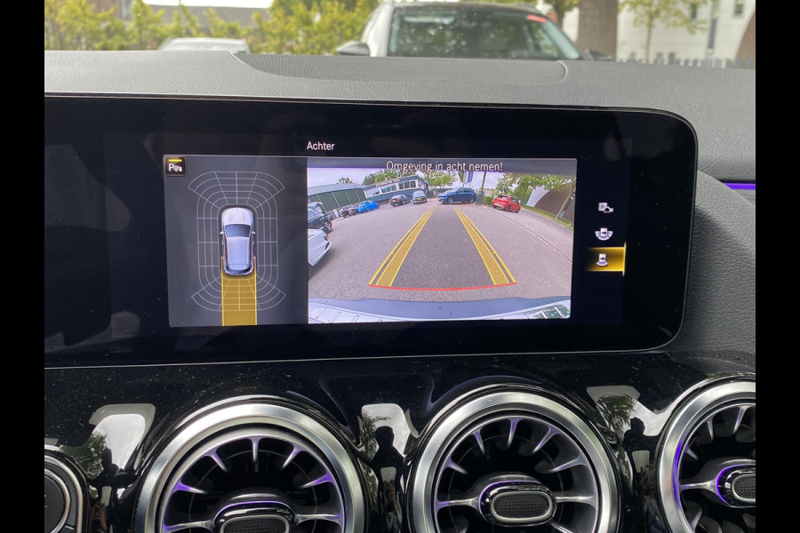 Mercedes-Benz EQA 250 Luxury Line 67 kWh VAN: 38.900,- VOOR 35.877,- UW HERFSTVOORDEEL: 3.023,- DEALER ONDERHOUDEN | AMBILIGHT | CAMERA | PANORAMADAK | RIJKLAARPRIJS INCL. 12MND BOVAG