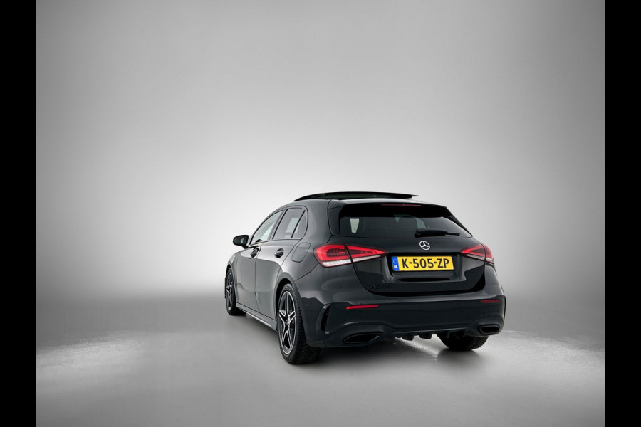 Mercedes-Benz A-Klasse 220 AMG Premium(BOM VOL, Pano, SfeerV, Burmester Audio, StoelV, Camera, Navi, PDC V+A, Etc)