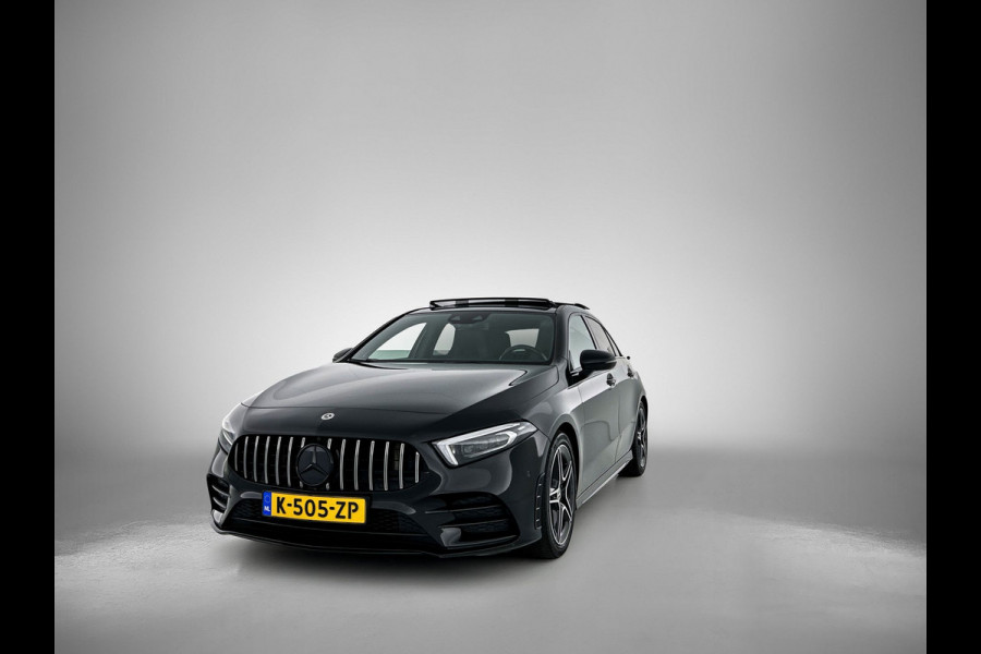Mercedes-Benz A-Klasse 220 AMG Premium(BOM VOL, Pano, SfeerV, Burmester Audio, StoelV, Camera, Navi, PDC V+A, Etc)