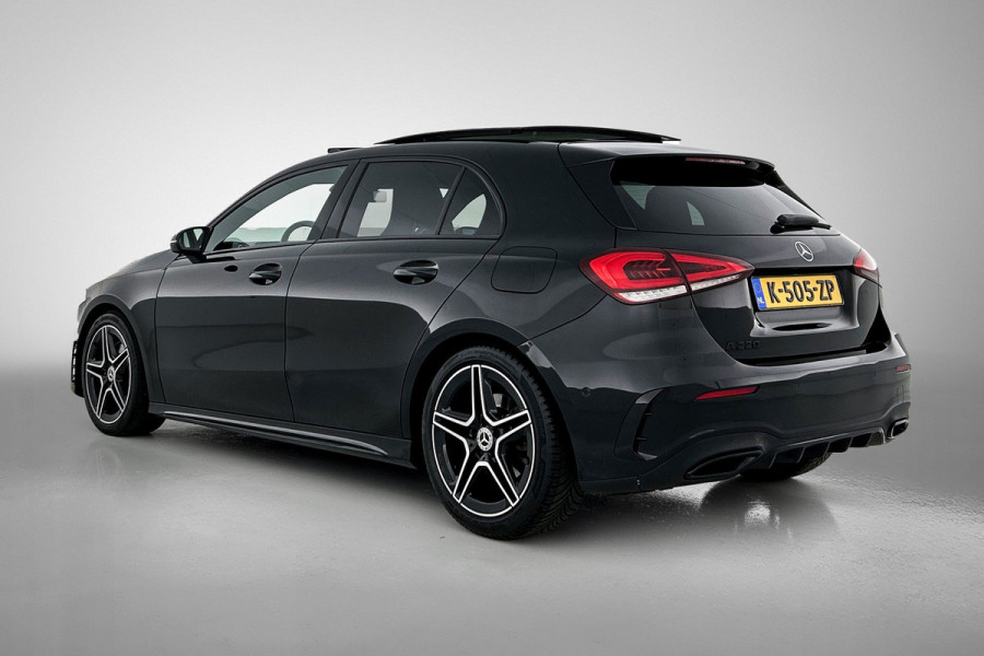 Mercedes-Benz A-Klasse 220 AMG Premium(BOM VOL, Pano, SfeerV, Burmester Audio, StoelV, Camera, Navi, PDC V+A, Etc)