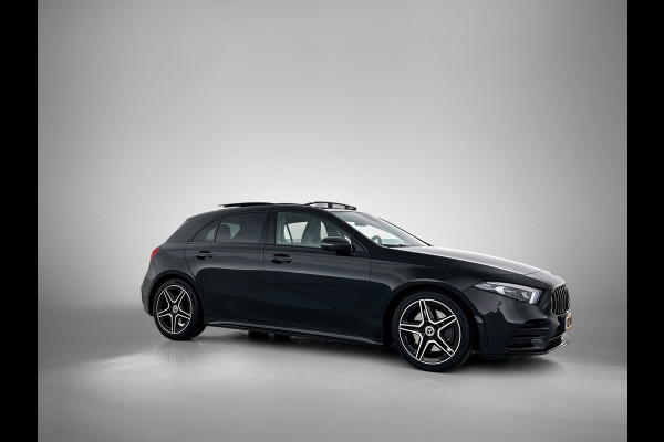 Mercedes-Benz A-Klasse 220 AMG Premium(BOM VOL, Pano, SfeerV, Burmester Audio, StoelV, Camera, Navi, PDC V+A, Etc)