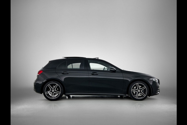 Mercedes-Benz A-Klasse 220 AMG Premium(BOM VOL, Pano, SfeerV, Burmester Audio, StoelV, Camera, Navi, PDC V+A, Etc)