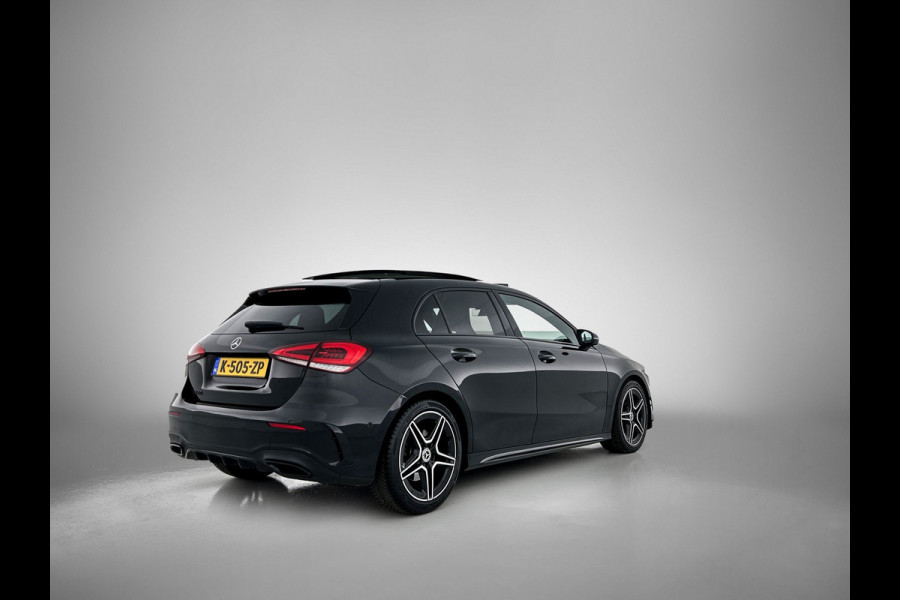 Mercedes-Benz A-Klasse 220 AMG Premium(BOM VOL, Pano, SfeerV, Burmester Audio, StoelV, Camera, Navi, PDC V+A, Etc)