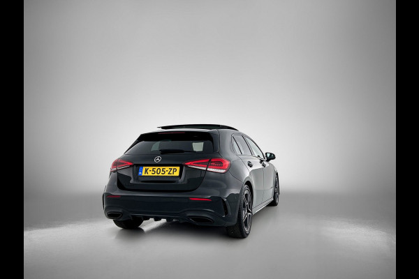 Mercedes-Benz A-Klasse 220 AMG Premium(BOM VOL, Pano, SfeerV, Burmester Audio, StoelV, Camera, Navi, PDC V+A, Etc)