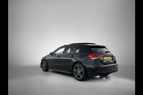 Mercedes-Benz A-Klasse 220 AMG Premium(BOM VOL, Pano, SfeerV, Burmester Audio, StoelV, Camera, Navi, PDC V+A, Etc)