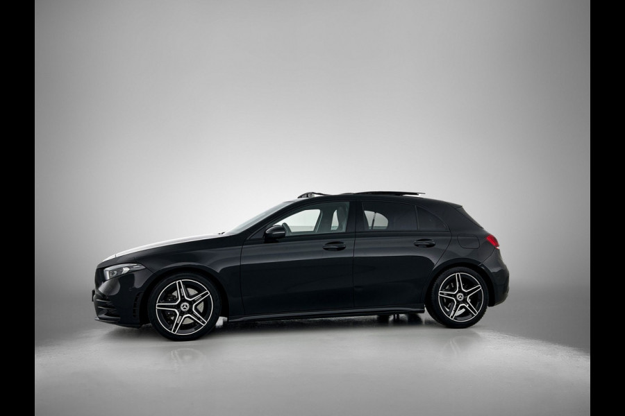 Mercedes-Benz A-Klasse 220 AMG Premium(BOM VOL, Pano, SfeerV, Burmester Audio, StoelV, Camera, Navi, PDC V+A, Etc)