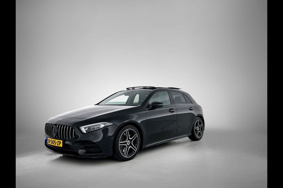 Mercedes-Benz A-Klasse 220 AMG Premium(BOM VOL, Pano, SfeerV, Burmester Audio, StoelV, Camera, Navi, PDC V+A, Etc)