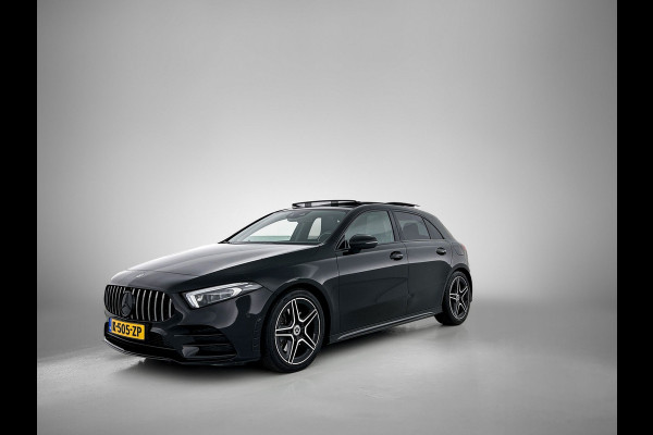 Mercedes-Benz A-Klasse 220 AMG Premium(BOM VOL, Pano, SfeerV, Burmester Audio, StoelV, Camera, Navi, PDC V+A, Etc)