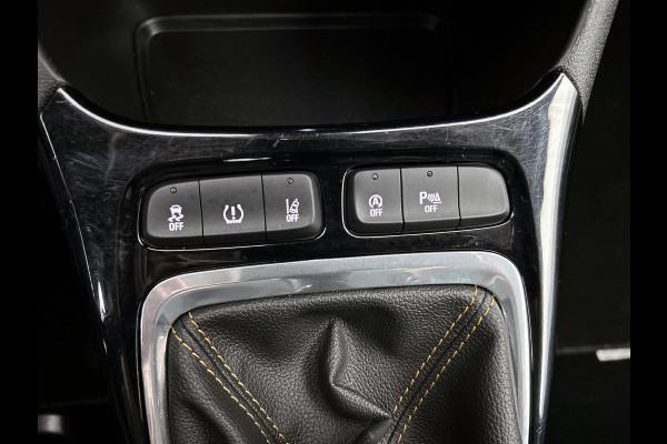 Opel Crossland X 1.2 Turbo Innovation(NL-auto, Perfect OnderH, Trekhaak, Carplay/ Android, Camera, SfeerV, Lane Assit, Navi, Etc)
