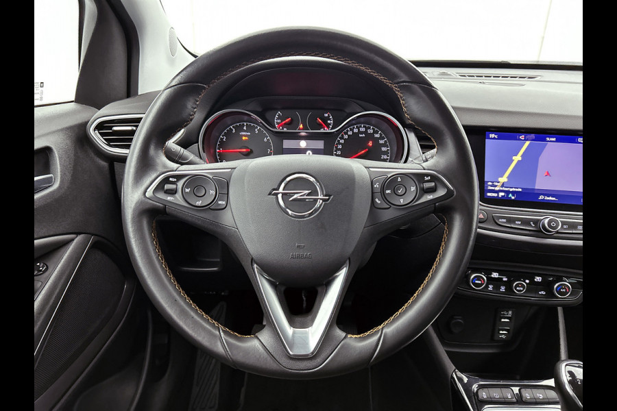 Opel Crossland X 1.2 Turbo Innovation(NL-auto, Perfect OnderH, Trekhaak, Carplay/ Android, Camera, SfeerV, Lane Assit, Navi, Etc)