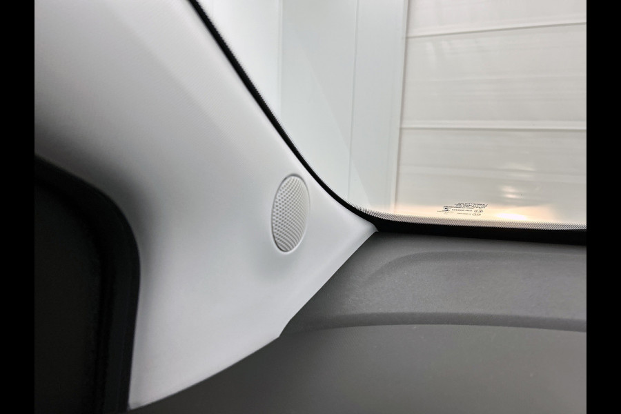 Opel Crossland X 1.2 Turbo Innovation(NL-auto, Perfect OnderH, Trekhaak, Carplay/ Android, Camera, SfeerV, Lane Assit, Navi, Etc)