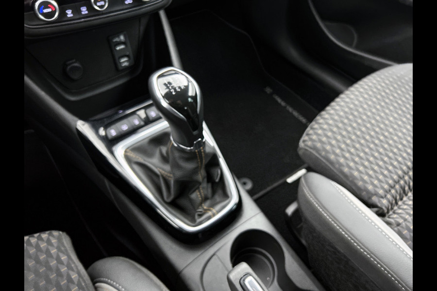 Opel Crossland X 1.2 Turbo Innovation(NL-auto, Perfect OnderH, Trekhaak, Carplay/ Android, Camera, SfeerV, Lane Assit, Navi, Etc)