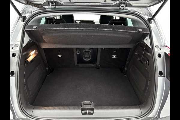Opel Crossland X 1.2 Turbo Innovation(NL-auto, Perfect OnderH, Trekhaak, Carplay/ Android, Camera, SfeerV, Lane Assit, Navi, Etc)