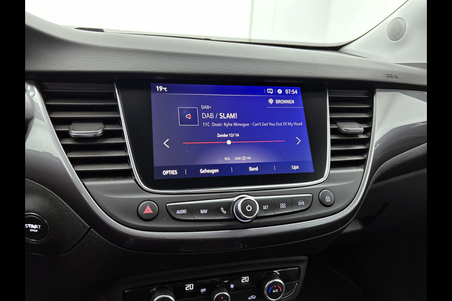 Opel Crossland X 1.2 Turbo Innovation(NL-auto, Perfect OnderH, Trekhaak, Carplay/ Android, Camera, SfeerV, Lane Assit, Navi, Etc)