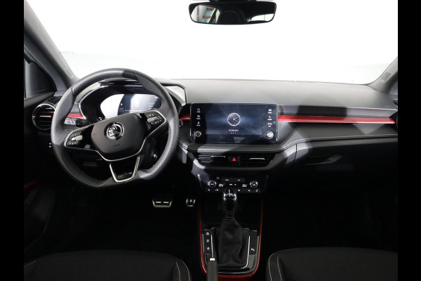 Škoda Fabia 1.0 TSI Monte Carlo 115 pk Automaat (DSG) | Verlengde garantie | Navigatie via App | Panoramadak | Parkeersensoren | Achteruitrijcamera | Stoelverwarming |