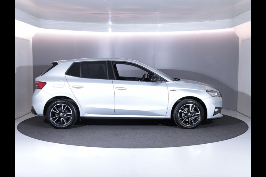 Škoda Fabia 1.0 TSI Monte Carlo 115 pk Automaat (DSG) | Verlengde garantie | Navigatie via App | Panoramadak | Parkeersensoren | Achteruitrijcamera | Stoelverwarming |